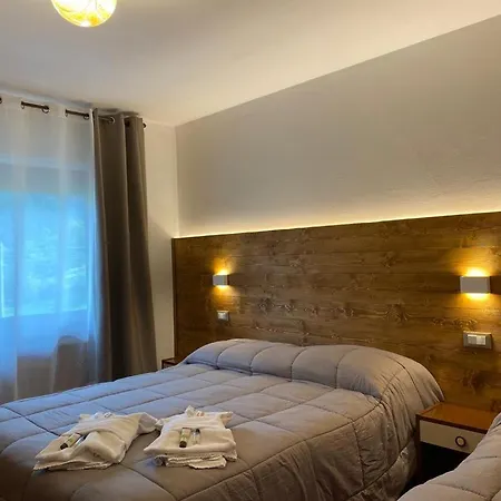 Hotel Quai 2*